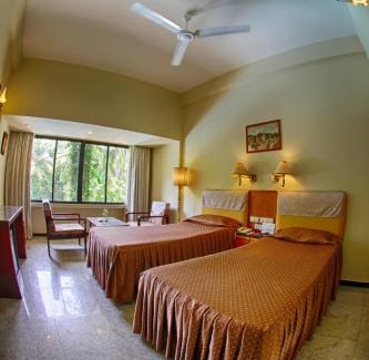 Thanjavur Hotel | Hotel Parisutham