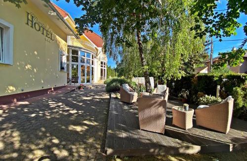 Tata Hotel | Hotel Penta Lux