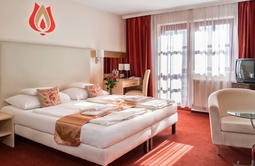 Buk Hotel | Hotel Piroska