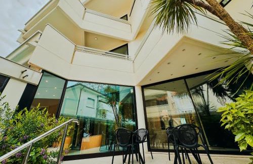 Riccione Hotel | Hotel President - Vintage Hotel in centro