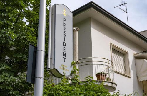 Riccione Hotel | Hotel President - Vintage Hotel in centro