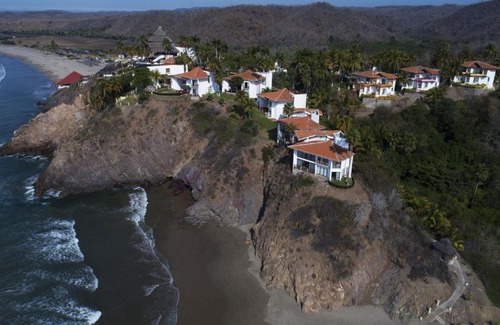 Tenacatita Resort | Hotel Punta Serena & Resorts - Solo Parejas