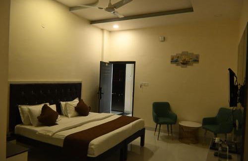Sindhanur Hotel | Hotel Rajmahal Boarding And Lodging