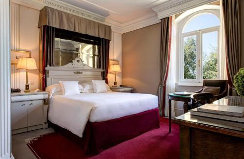 Sant' Ambrogio Hotel | Hotel Regency - Small Luxury Hotels of the World