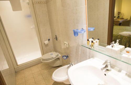 Bagno Hotel | Hotel Regio