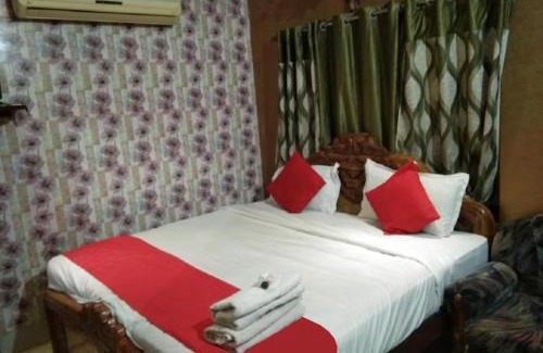 Agra Hotel | Hotel Reshmi In Agra Near Chandrashekhar Park - Best Location