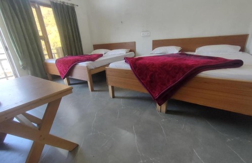 Rajgarhi House | Hotel Rest and Bite, Vikasnagar