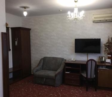 Maliyevtsy Hotel | Hotel-Restaurant Lyube Plus