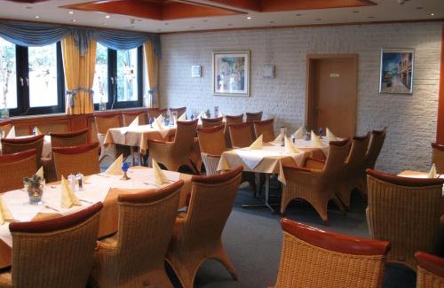 Wassenberg Hotel | Hotel Restaurant "Waldschänke"