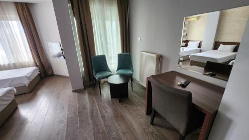 Medijana Hotel | Hotel Rile Men Blue