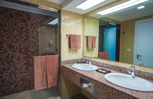 Downtown Cancun Resort | Hotel Riu Cancun - Adults Only - All Inclusive