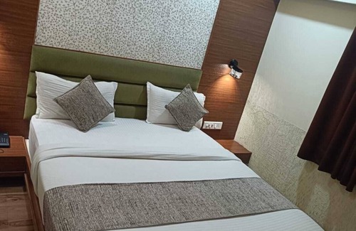 Navrangpura Hotel | HOTEL RJ RESIDENCY C.G.ROAD
