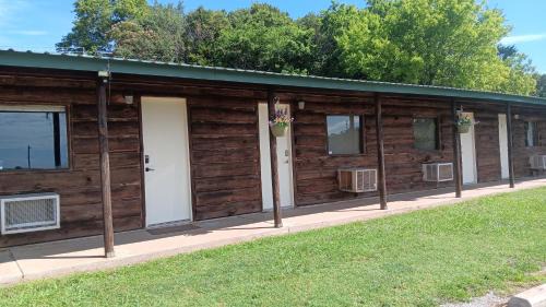 Madill Hotel | Hotel room #2