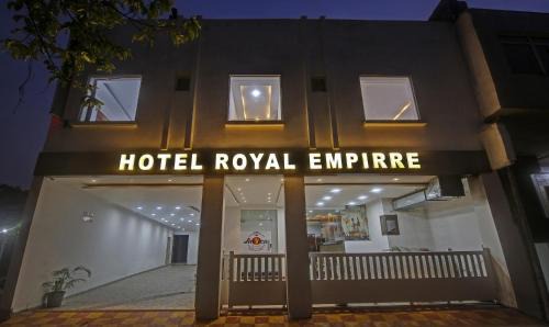 Kishangarh Hotel | Hotel Royal Empirre Near PEC-PGI-PU Chandigarh