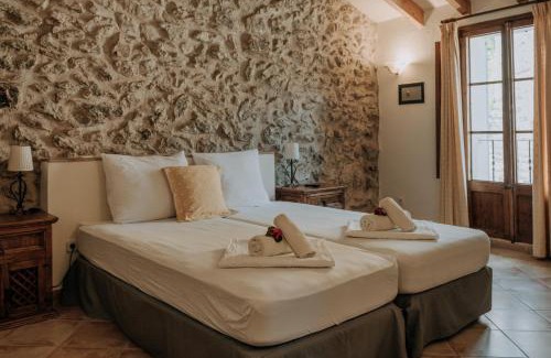 Orient Hotel | Hotel Rural Nou Dalt Muntanya