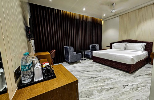 Somnath Hotel | Hotel S Crown Somnath