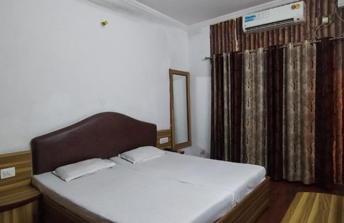 Dehradun Hotel | Hotel Samrat
