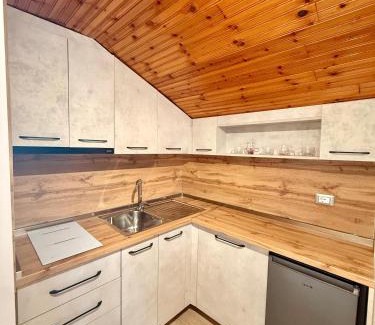 Shkoder Hotel | Hotel Shkodra Lake