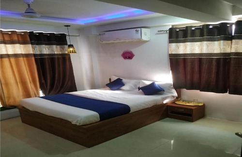 Ahmedabad Hotel | Hotel Shree Sai