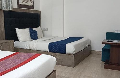 Mahipalpur Extension House | Hotel Sky View