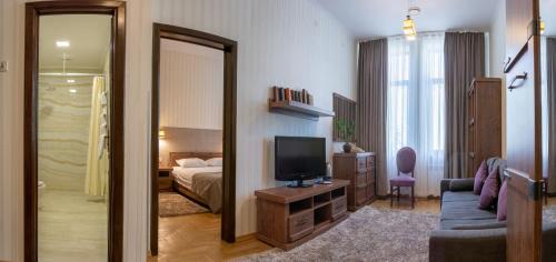 Mukachevo Hotel | Hotel Star