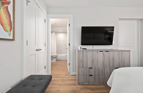 Nokomis Hotel | Hotel Studio (Ground Level) - Unit C