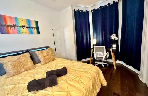 The Heights House | Hotel-Style, No Host, Professionally Managed ID247
