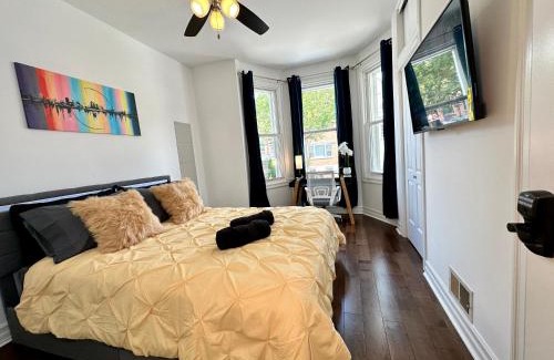 The Heights House | Hotel-Style, No Host, Professionally Managed ID247