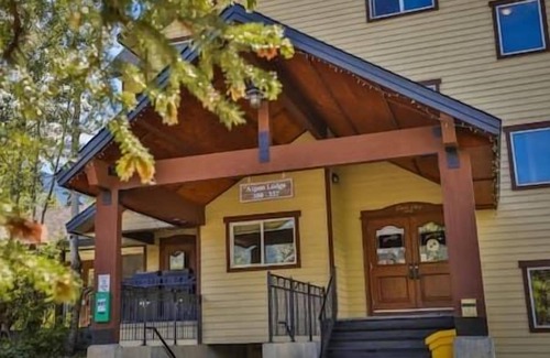 East Kootenay Apartment | Hotel-Style Studio Suite / Hot Tub / Sauna / BBQ