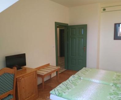 Predni Vyton Hotel | Hotel Svatý Tomáš