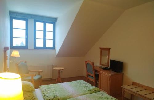 Predni Vyton Hotel | Hotel Svatý Tomáš