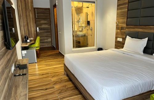 Kharar Hotel | Hotel Tamarind Tree