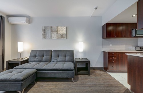 Cote-Des-Neiges—Notre-Dame-De-Grace Apartment | Hotel Terrasse Royale