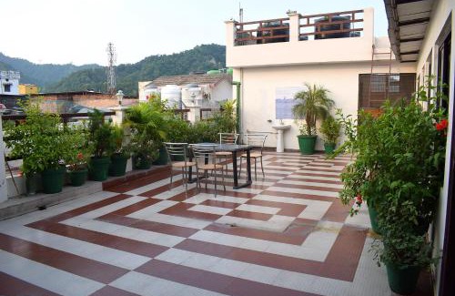 Haridwar Bed & Breakfast | Hotel Thakur Ji