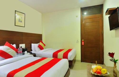Paharganj Hotel | Hotel The Raj New Delhi