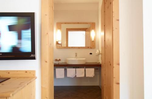 Lana Hotel | Hotel Tiefenbrunn Gardensuites & Breakfast
