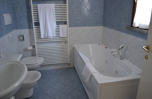 Cade-Gaida Hotel | Hotel Tricolore