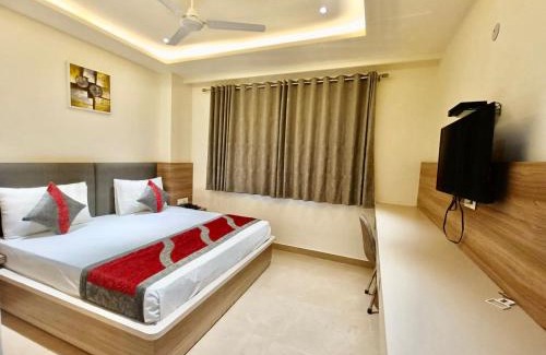 Karol Bagh Hotel | Hotel Tripple Tree - Karol Bagh