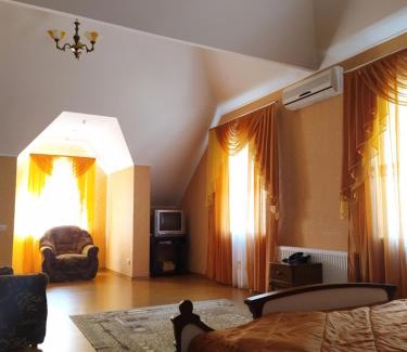 Kirovohrads'ka oblast Hotel | Hotel Tropicana