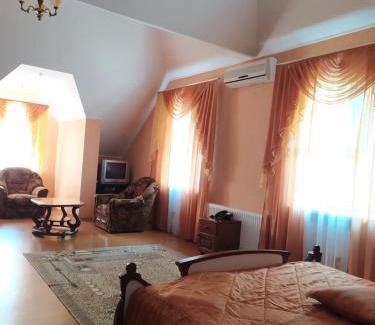 Kirovohrads'ka oblast Hotel | Hotel Tropicana
