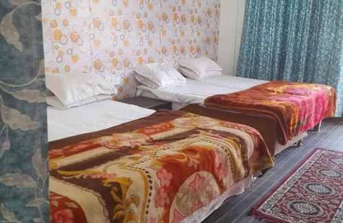 Vrindavan House | Hotel Ved Bageshwari