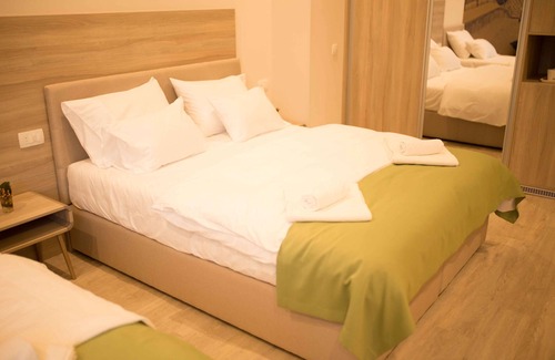 Mostar House | Hotel Verso - Triple Room with Bathroom 102 (3 1)