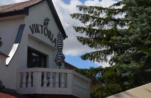 Balatonalmadi House | Hotel Viktória