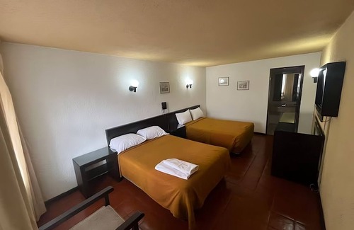 Morelia Hotel | Hotel Villa Capr, 2 camas dobles 4 Huéspedes