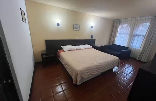 Morelia Hotel | Hotel Villa Capri, 1 cama triple 4 Huéspedes