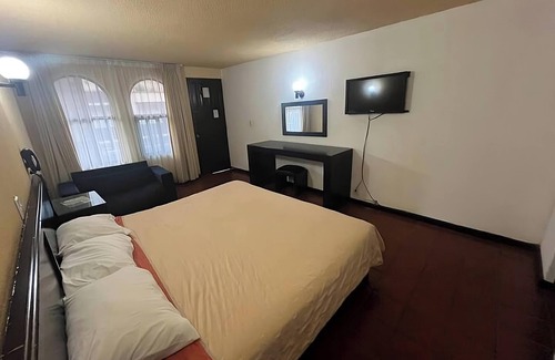 Morelia Hotel | Hotel Villa Capri, 1 cama triple 4 Huéspedes