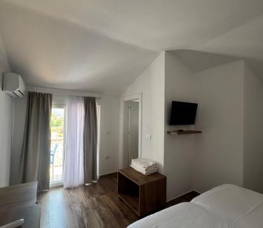Velipoje Apartment | Hotel Viluni