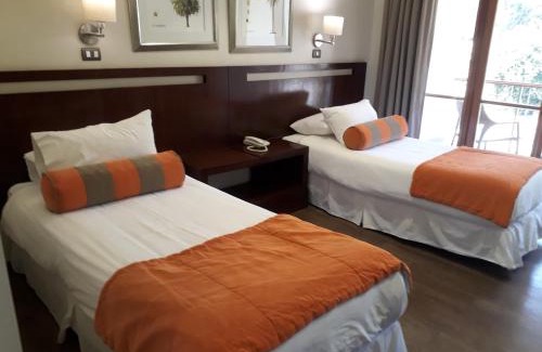 Panquehue Hotel | Hotel y Cabañas Palomar - Caja los Andes