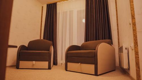 Chernivtsi Region House | Hotel Yacht Club Mayak