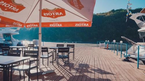 Chernivtsi Region House | Hotel Yacht Club Mayak